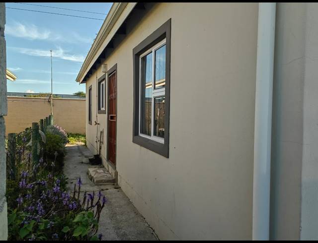 2 BEDROOM SEMI DETACHED FOR SALE IN HIGHBURY PARK